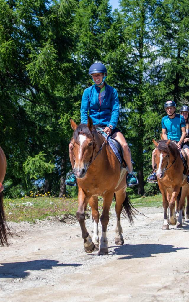 Balade à cheval dans la région de Thyon - Ranch le Caribou