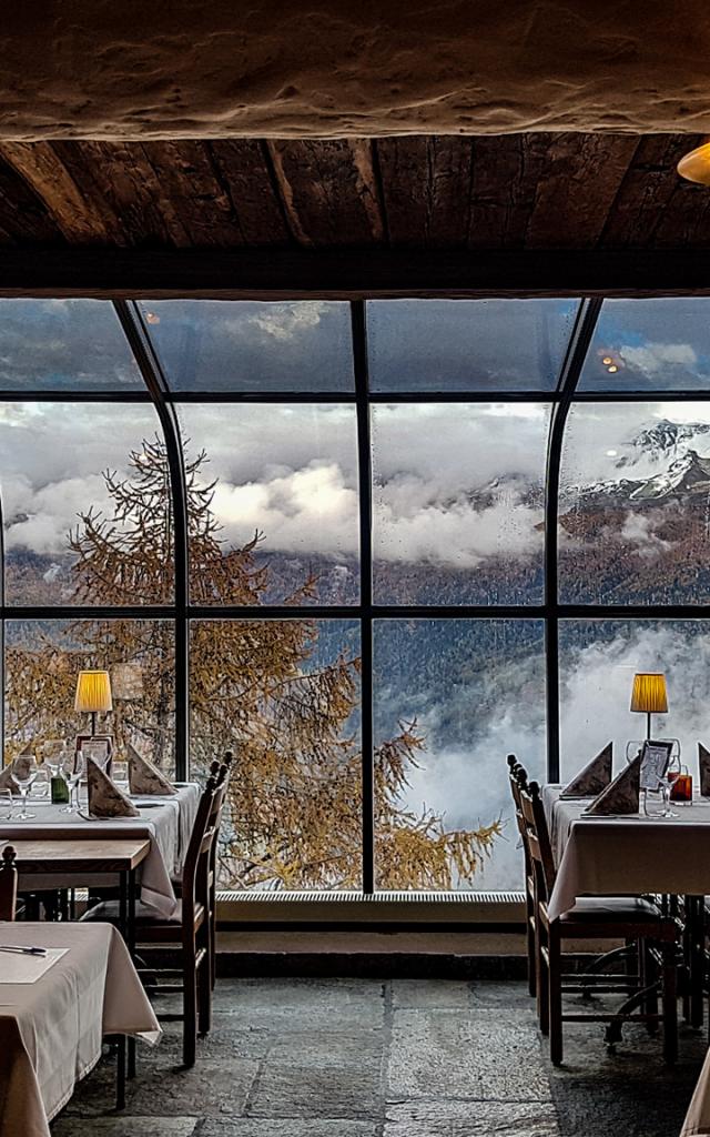 Salle du restaurant la Cambuse