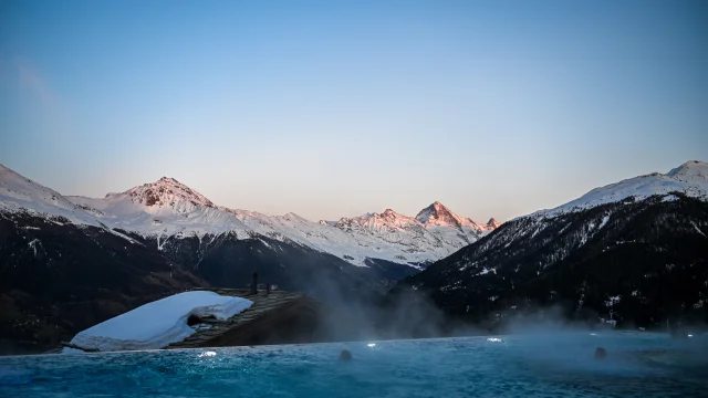 Les Grands Bains d'Hérémence - vue depuis le bassin extérieur